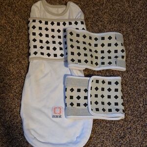 Nanit White and Gray Swaddle Set NWOT